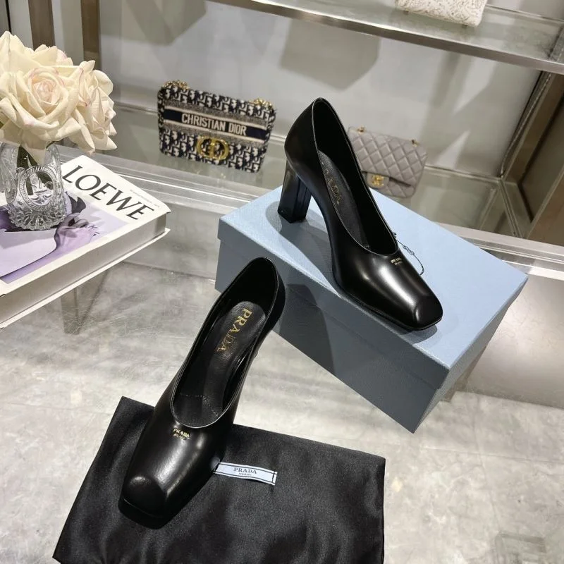 Prada Heeled Shoes Elegant 35144
