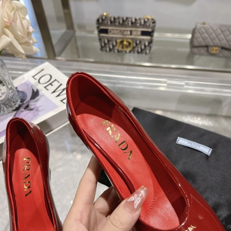 Versatile Prada Heeled Shoes 35154