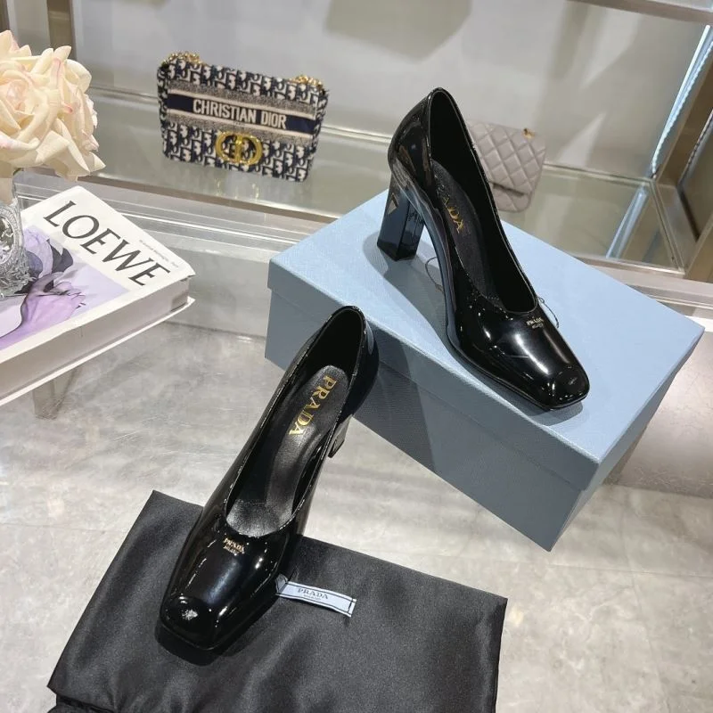 MultiPurpose Prada Heeled Shoes 35169