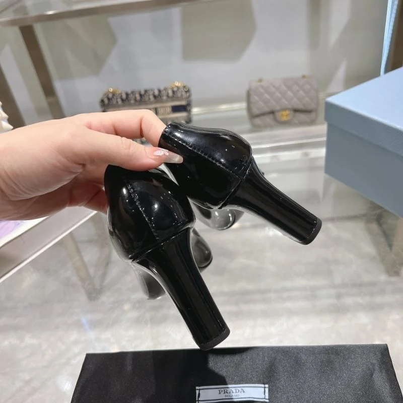 MultiPurpose Prada Heeled Shoes 35169