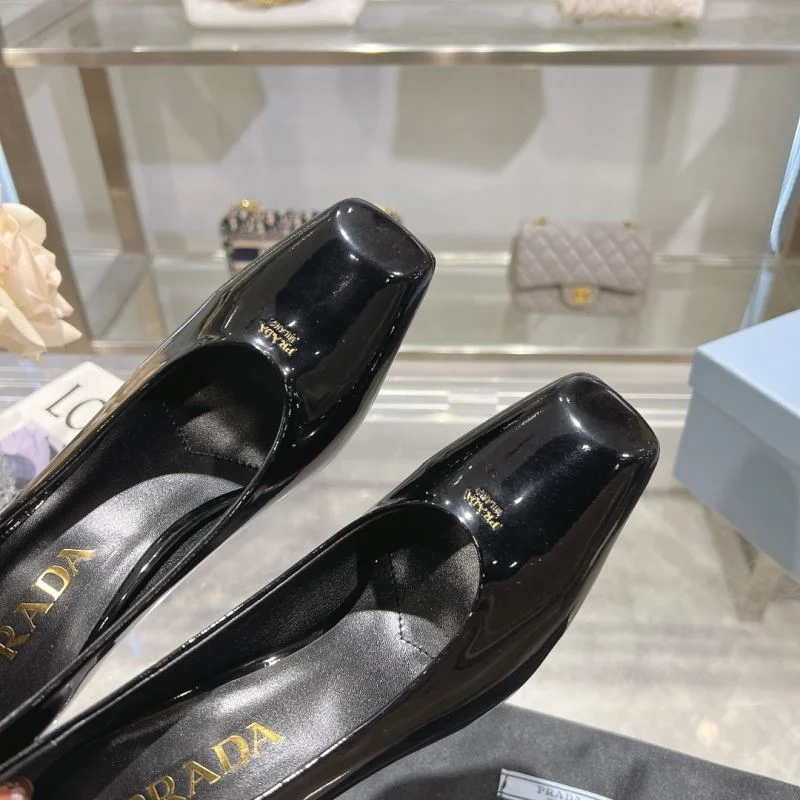MultiPurpose Prada Heeled Shoes 35169
