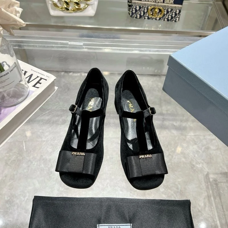 Modern Prada Heeled Shoes 35172