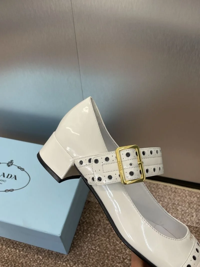 Prada Heeled Shoes WellDesigned 35149