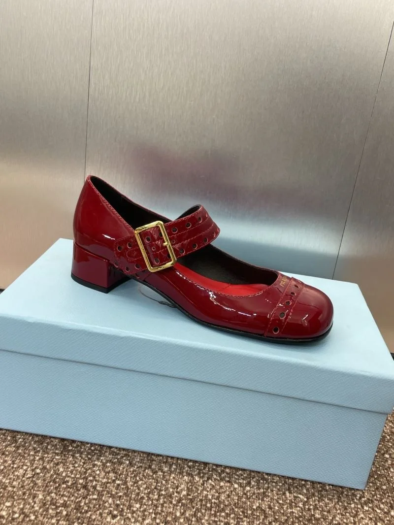 Effortless Prada Heeled Shoes 35147