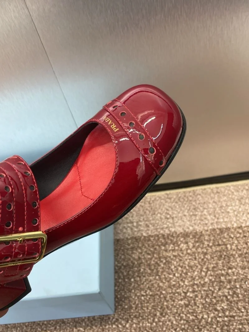 Effortless Prada Heeled Shoes 35147
