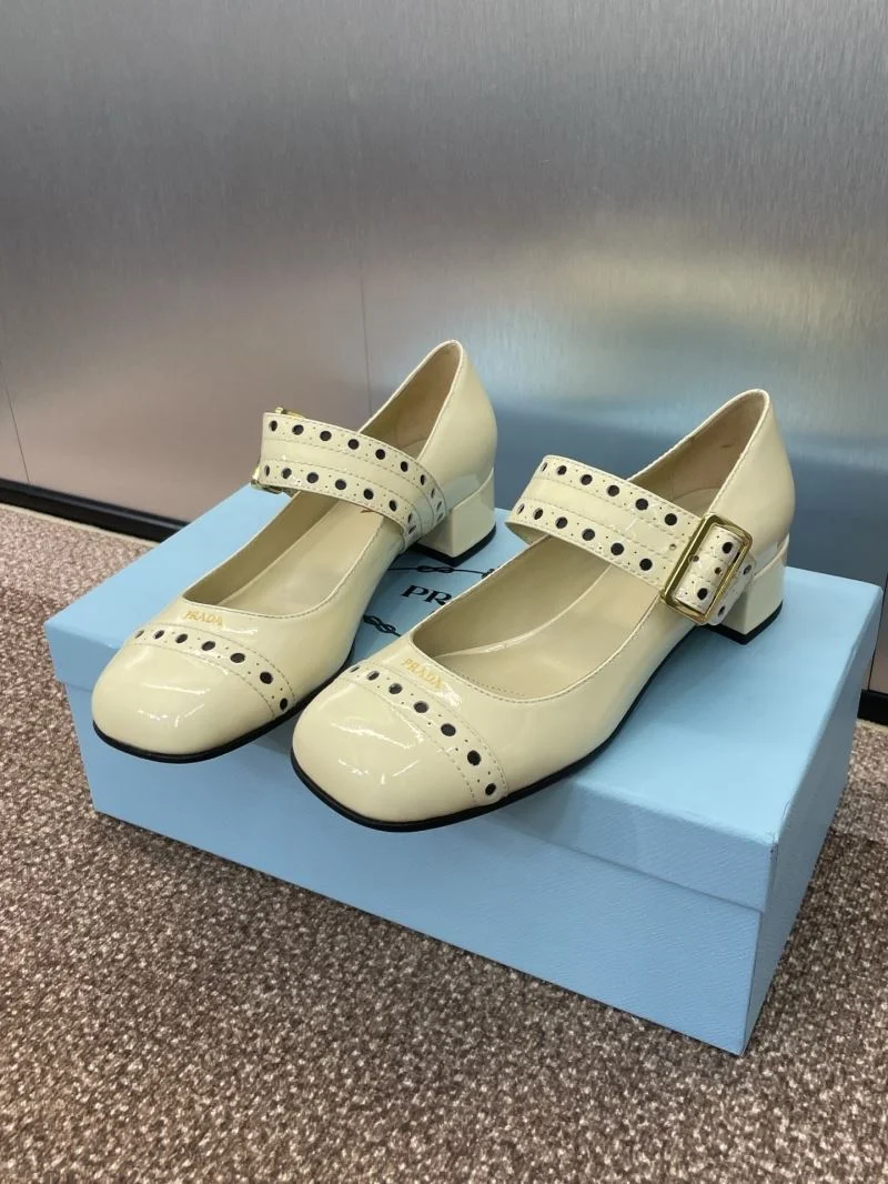 Prada Heeled Shoes Functional 35146
