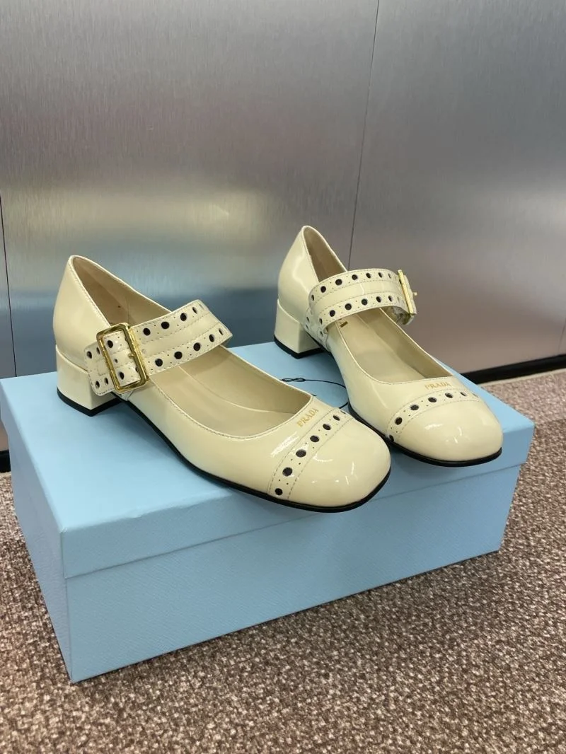 Prada Heeled Shoes Functional 35146