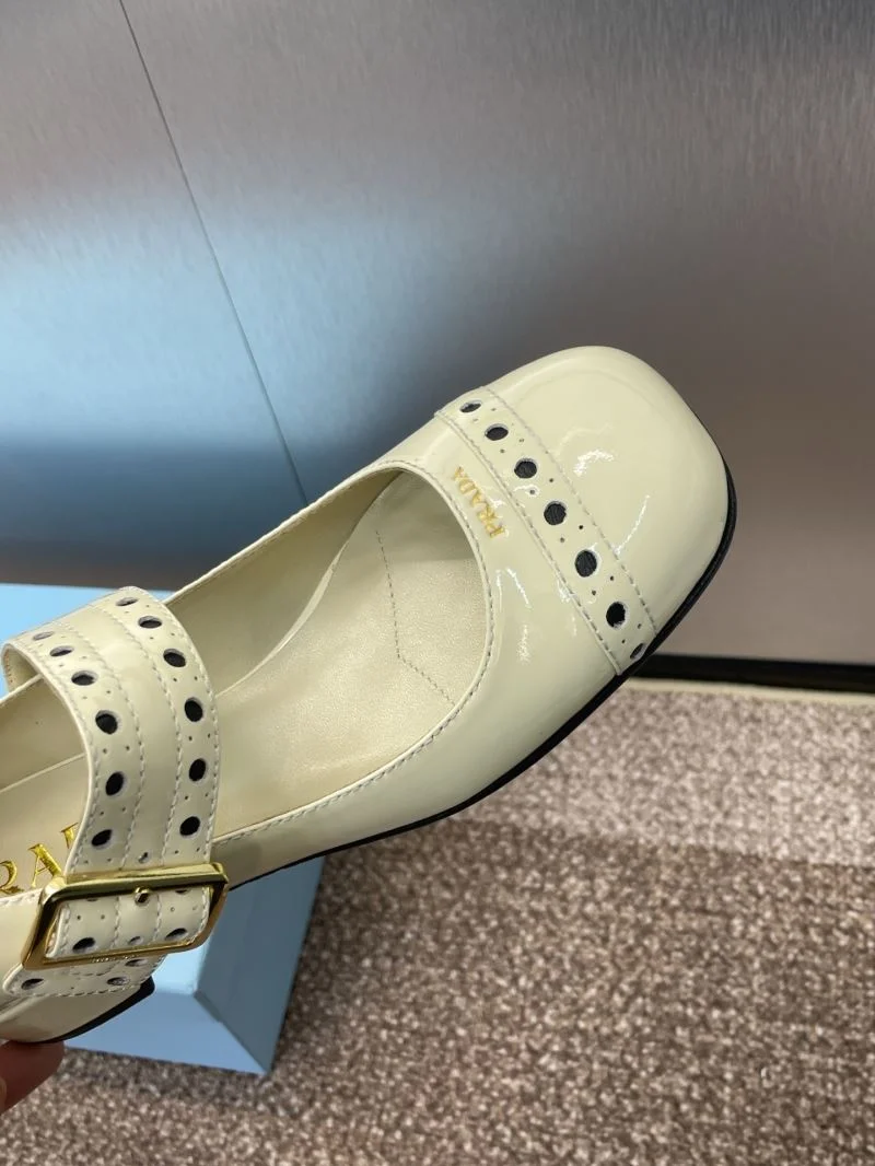 Prada Heeled Shoes Functional 35146