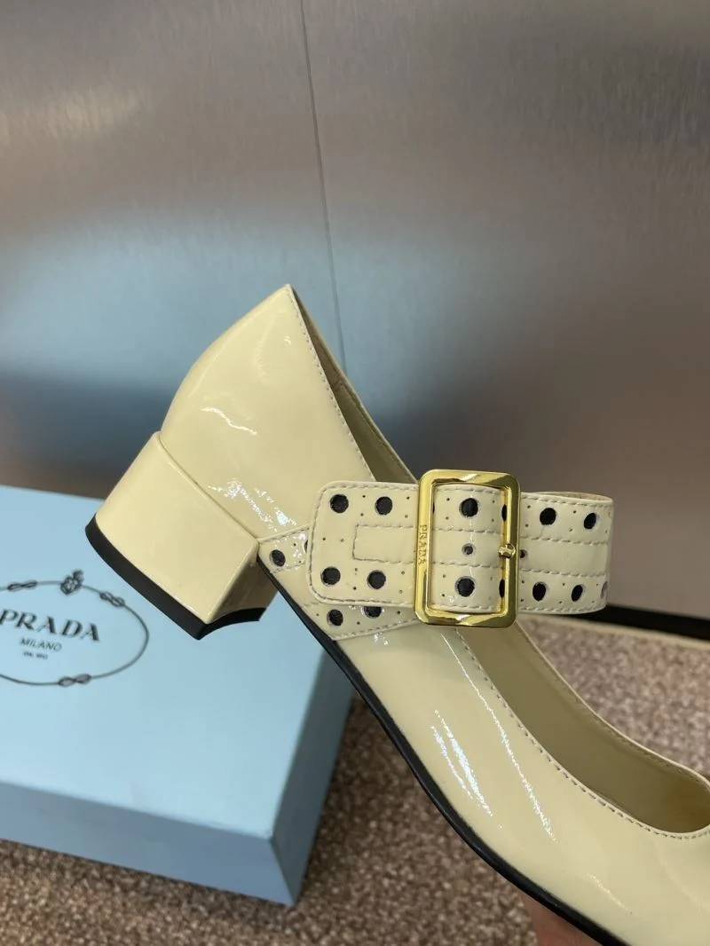 Prada Heeled Shoes Functional 35146