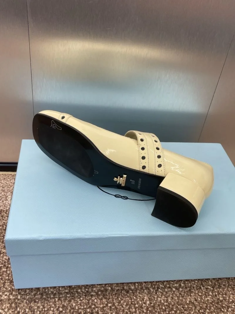 Prada Heeled Shoes Functional 35146