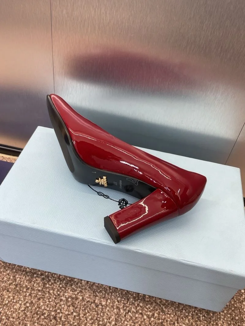 Modern Prada Heeled Shoes 35145