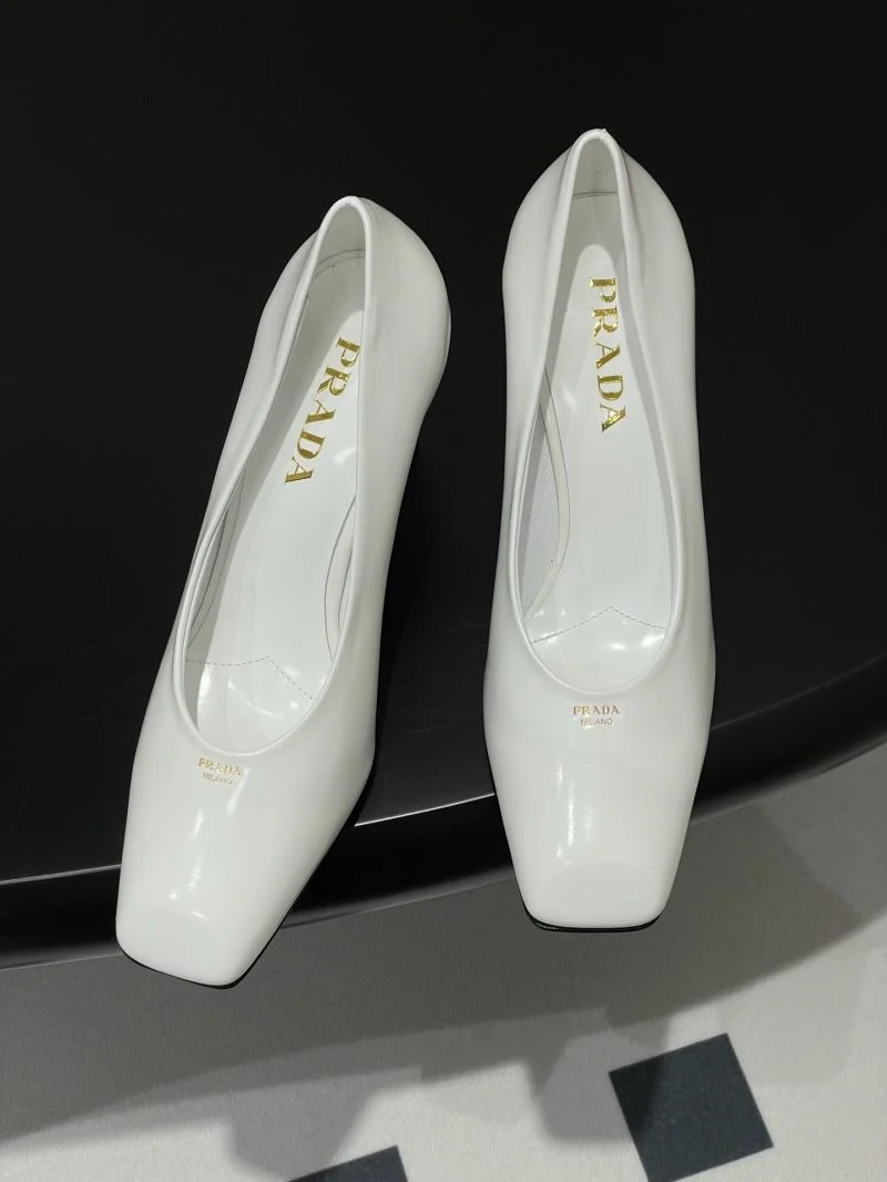 Original Prada Heeled Shoes 34882