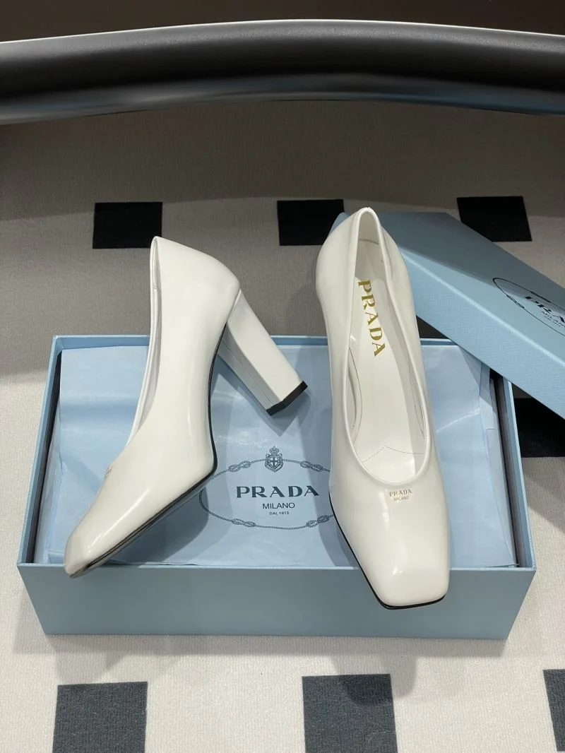 Original Prada Heeled Shoes 34882