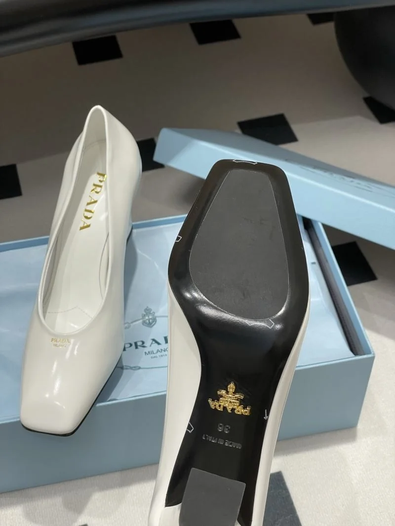 Original Prada Heeled Shoes 34882