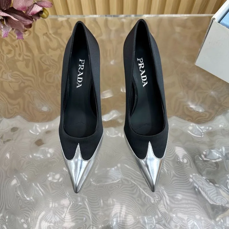 Minimalist Prada Heeled Shoes 34855
