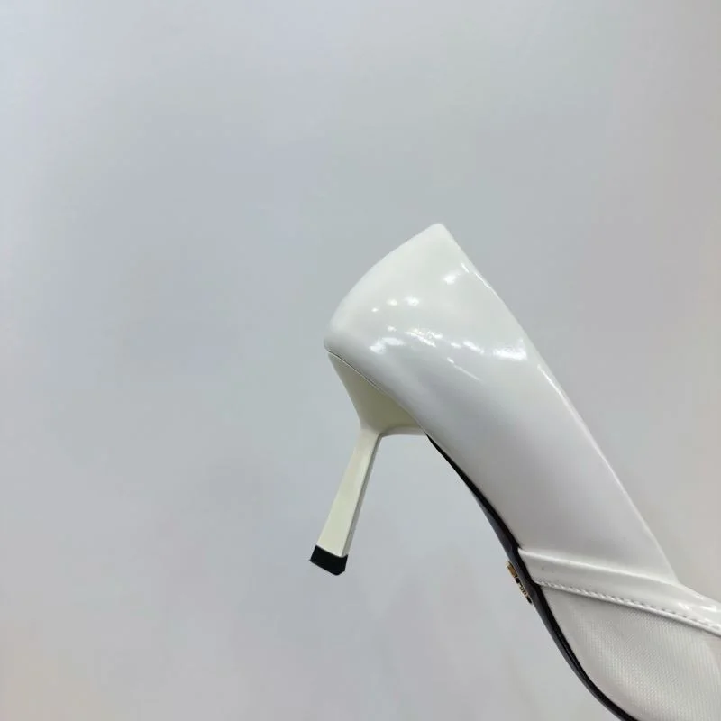 Fashionable Prada Heeled Shoes 34853
