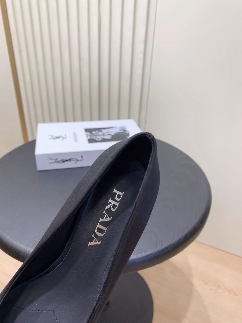 Sophisticated Prada Heeled Shoes 34238