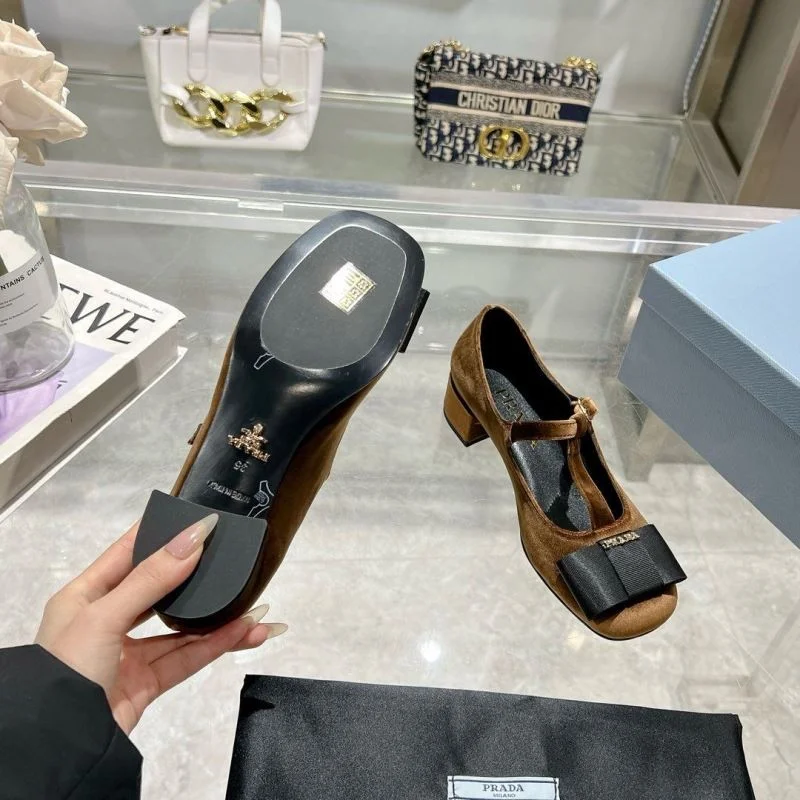 Prada Heeled Shoes Effortless 34232