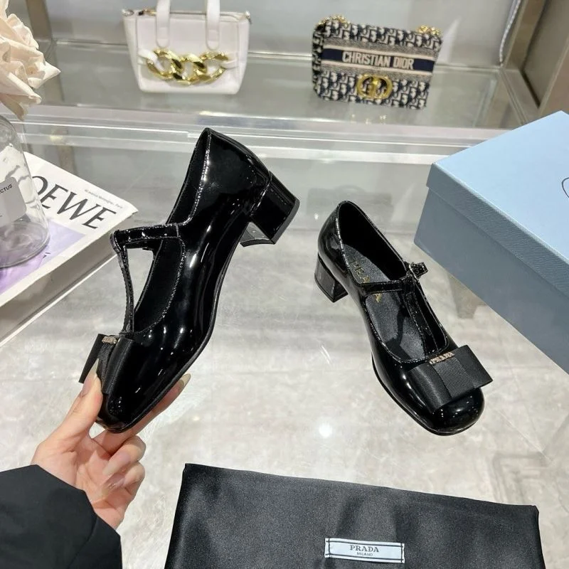 ZipUp Prada Heeled Shoes 34230
