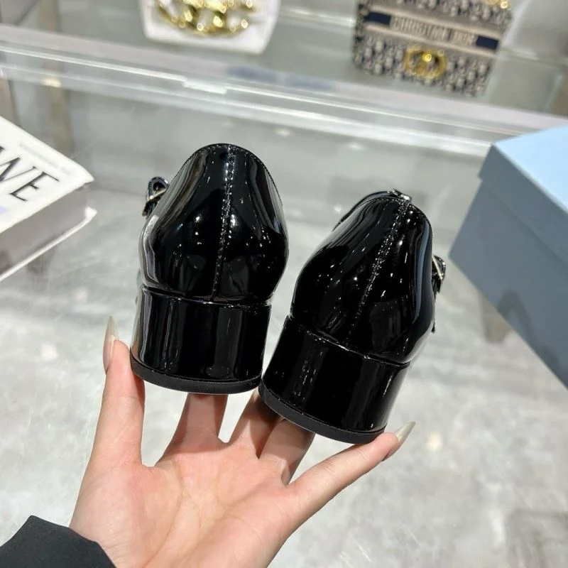 ZipUp Prada Heeled Shoes 34230