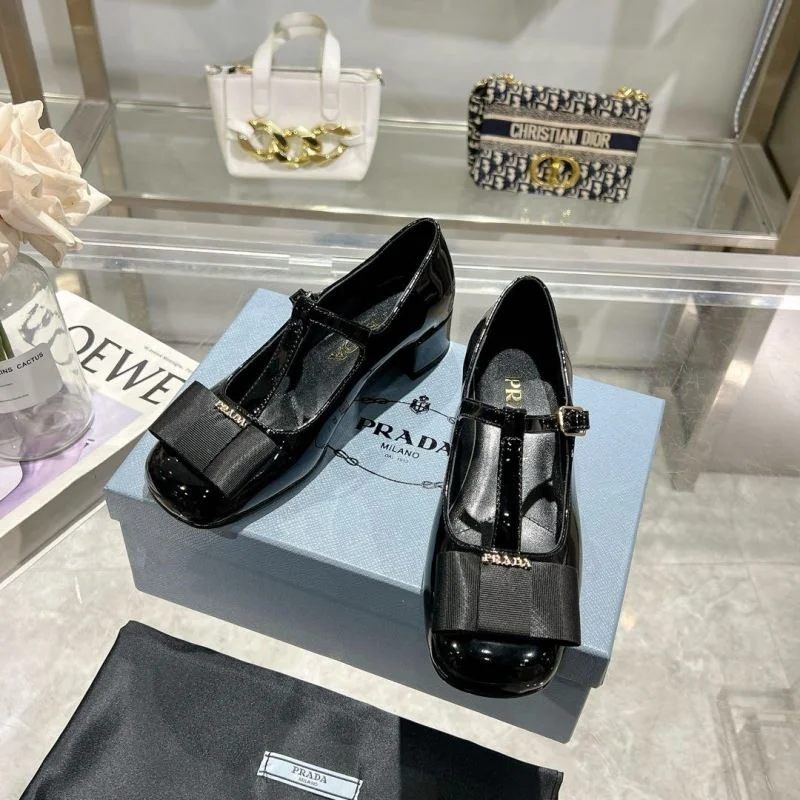 ZipUp Prada Heeled Shoes 34230