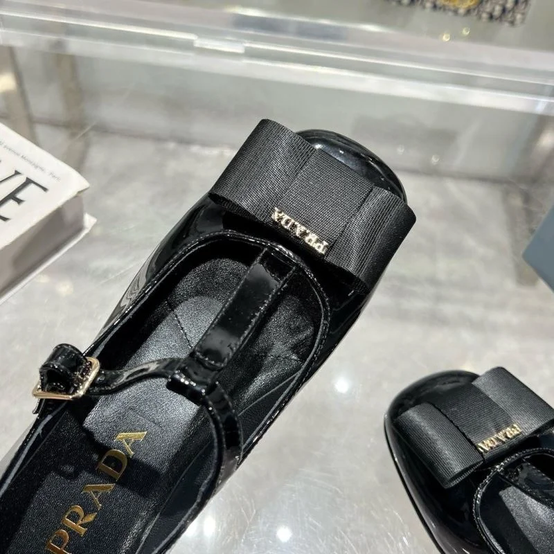 ZipUp Prada Heeled Shoes 34230