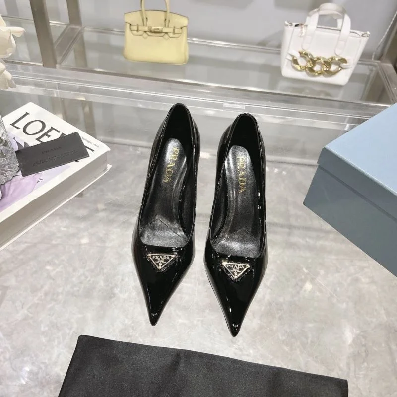 Prada Heeled Shoes Fashionable 34219