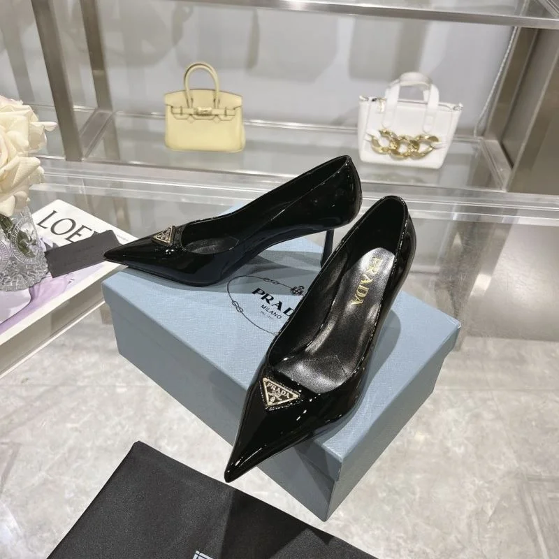 Prada Heeled Shoes Fashionable 34219