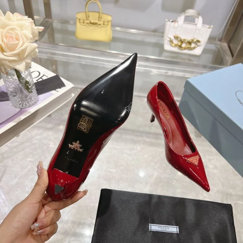 Stylish Prada Heeled Shoes 34216