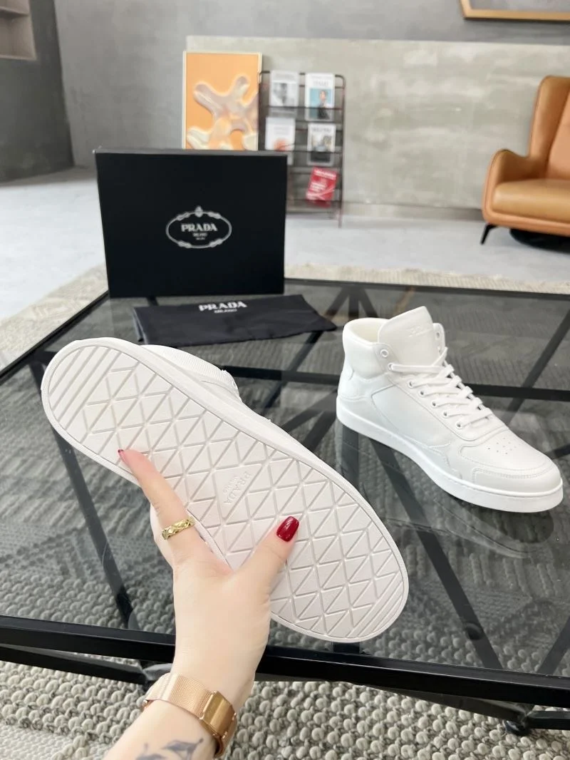 Efficient Prada High Shoes 33981