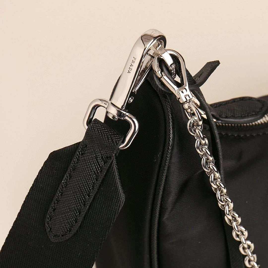 Prada Hobo Bags Popular 90620