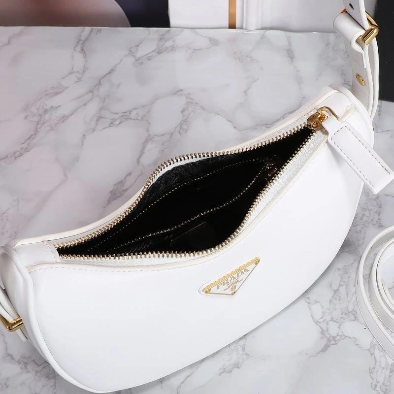 Prada Hobo Bags Elegant 87316