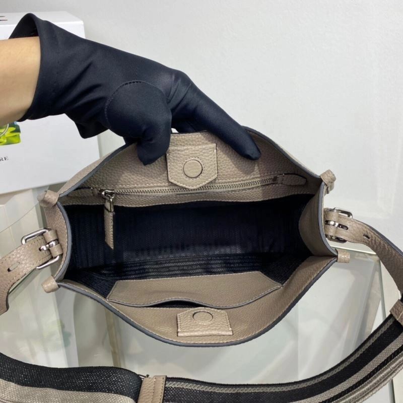 Prada Hobo Bags Casual 75183