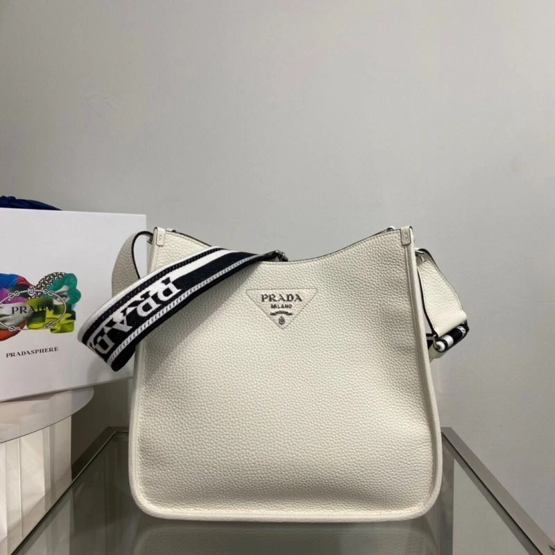 Prada Hobo Bags Versatile 75205
