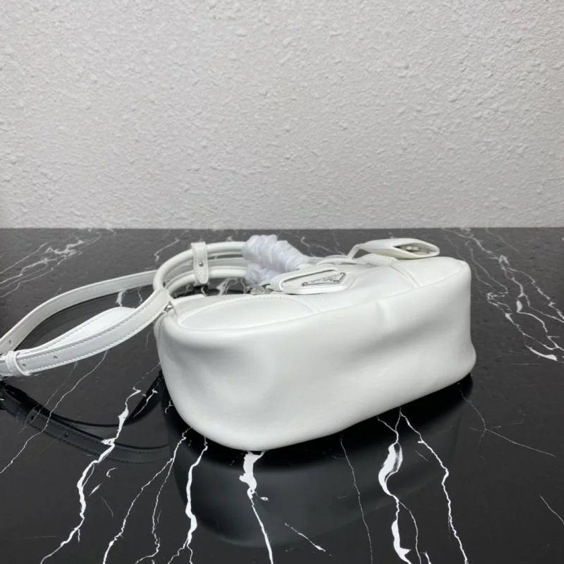 Prada Hobo Bags ZipUp 37737