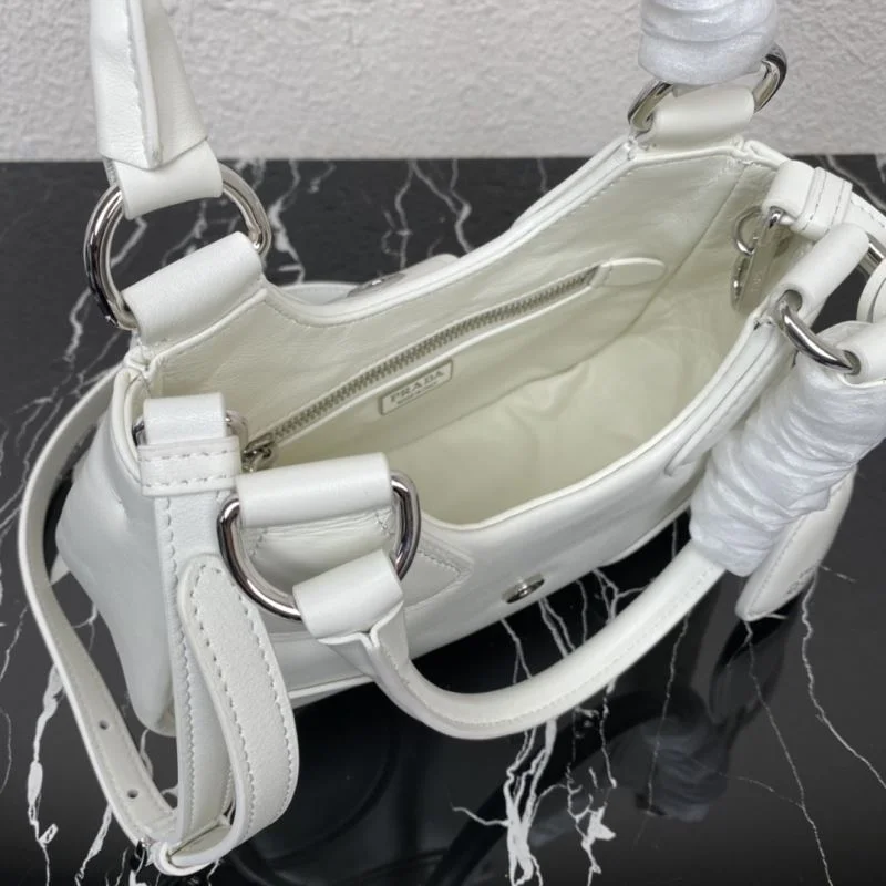 Prada Hobo Bags ZipUp 37737