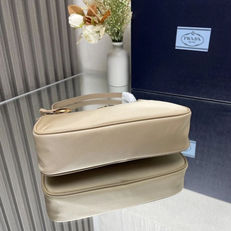 Neat Prada Hobo Bags 75164