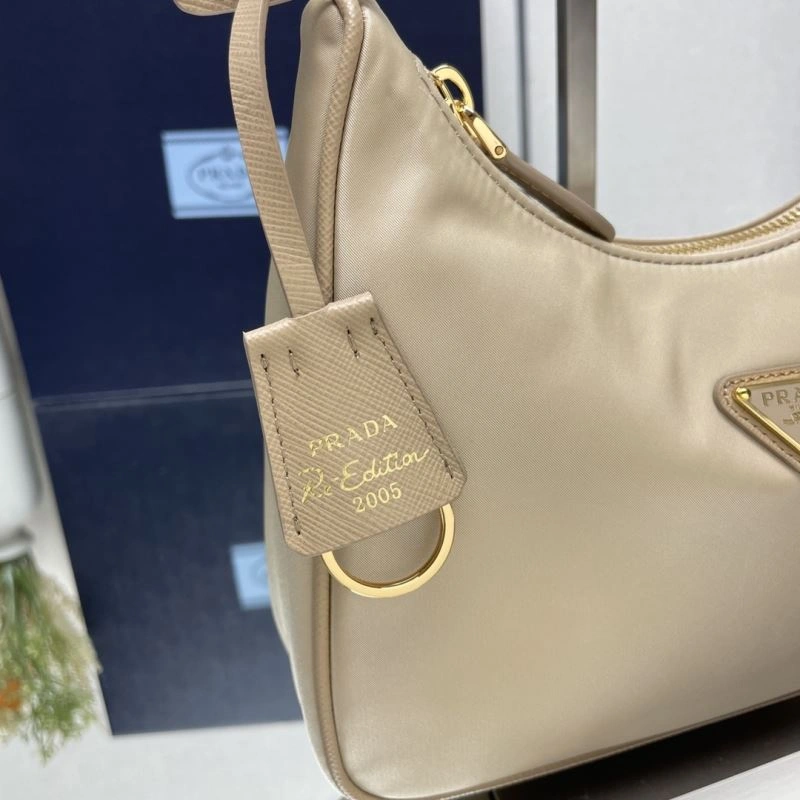 Neat Prada Hobo Bags 75164
