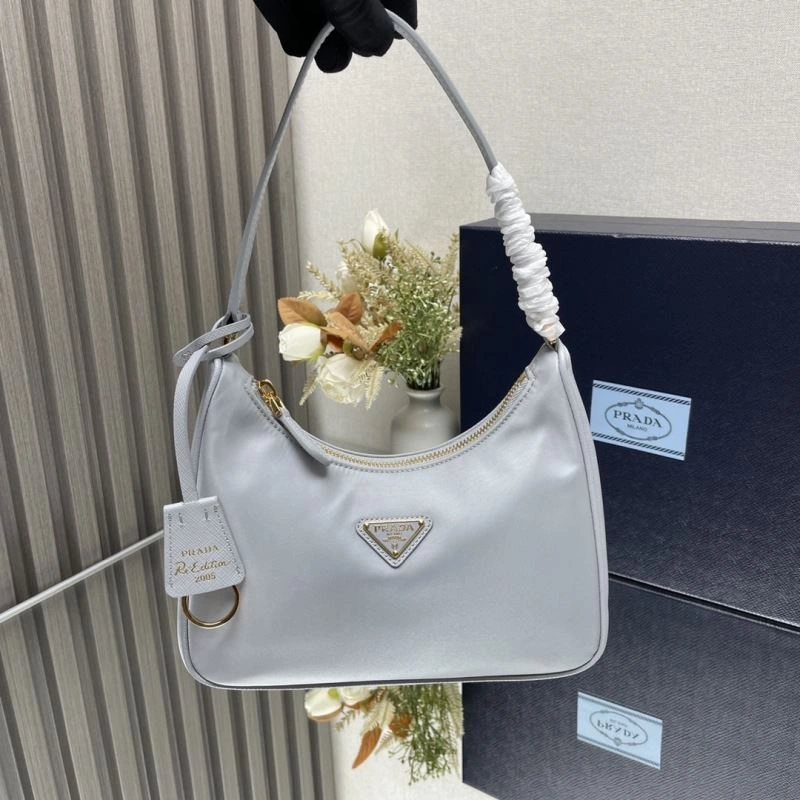 Prada Hobo Bags Contemporary 75147