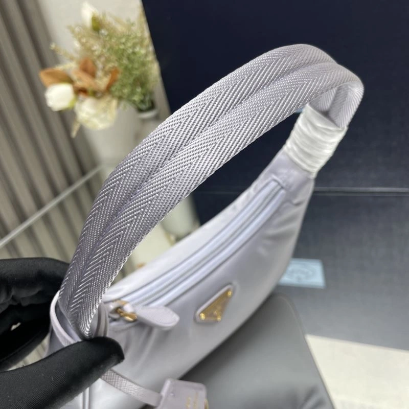 Prada Hobo Bags Youthful 75137