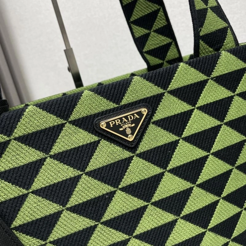 WellDesigned Prada Hobo Bags 75145