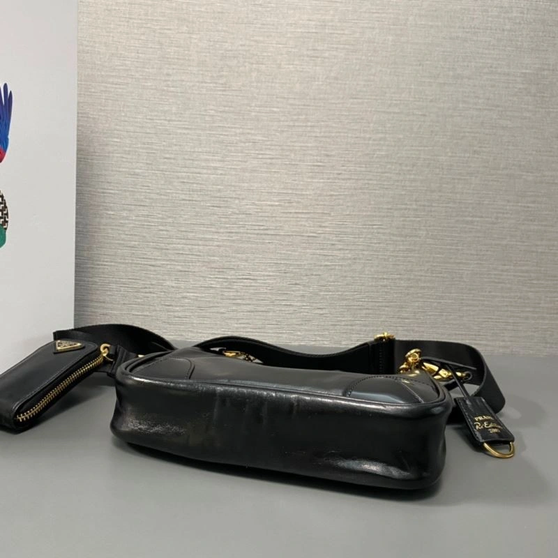 Prada Hobo Bags OnTrend 75134