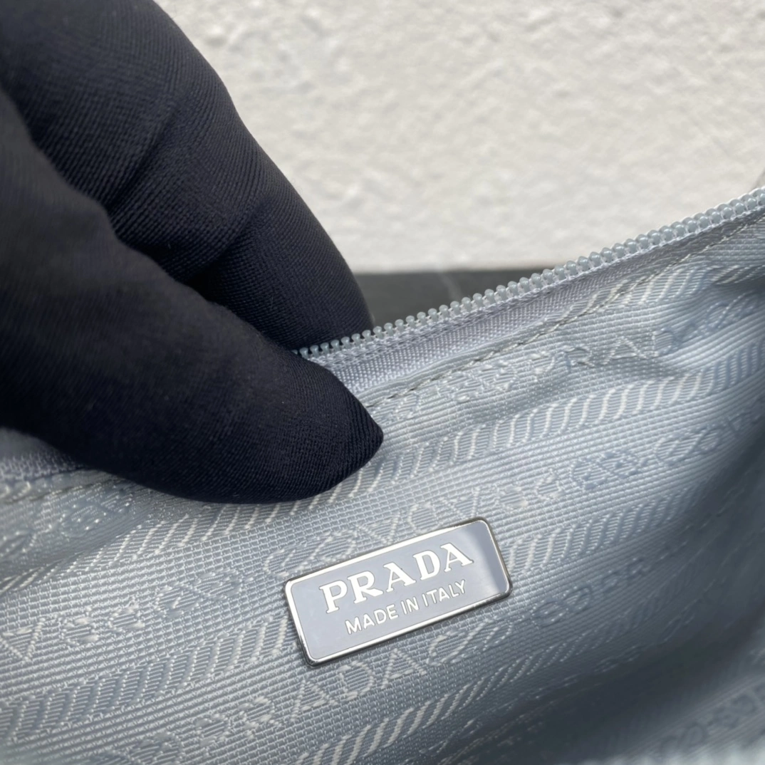 Prada Hobo Bags WrinkleFree 71678