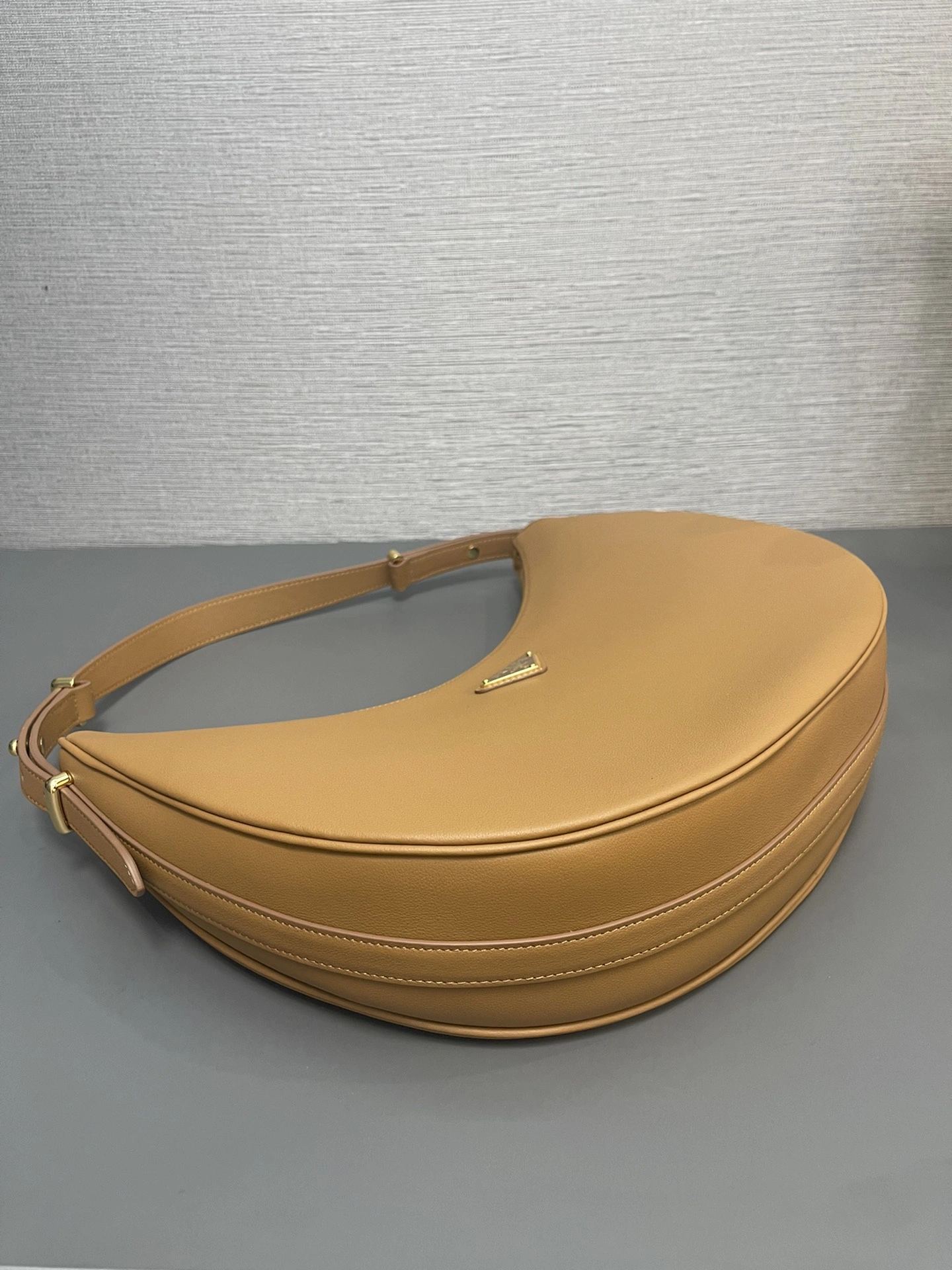 Prada Hobo Bags QuickDry 71659