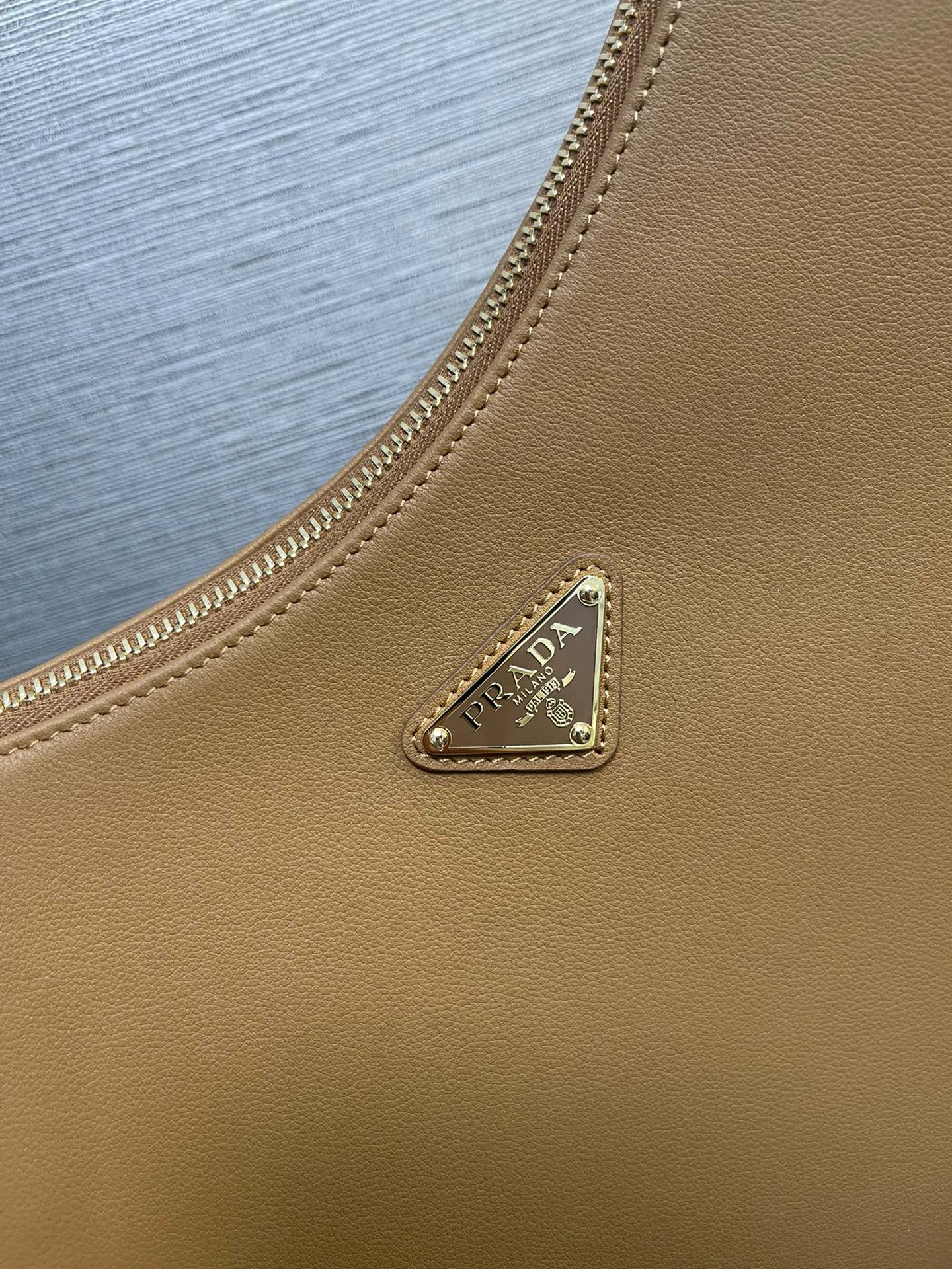 Prada Hobo Bags QuickDry 71659