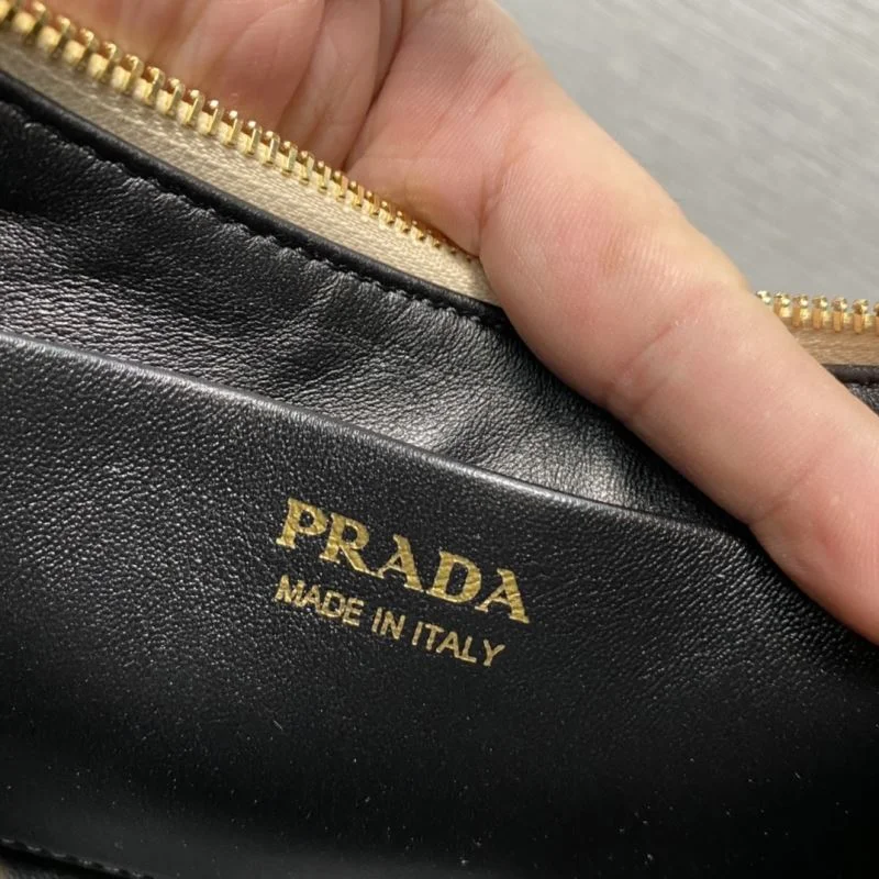 Prada Hobo Bags Resilient 45196