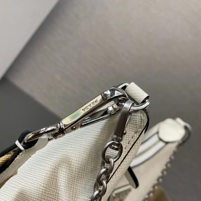 Chic Prada Hobo Bags 45188