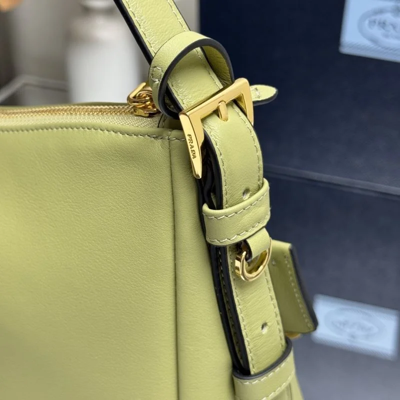 Prada Hobo Bags Lightweight 45173
