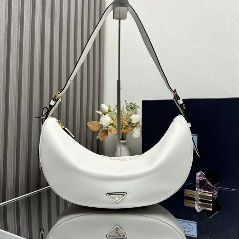 Prada Hobo Bags Modern 45218