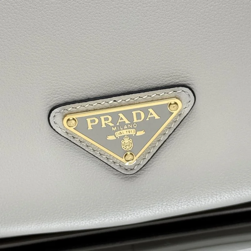 Prada Hobo Bags Modern 45218